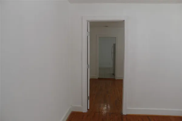 $1,195 | 229 Neyland Street, Unit B, Houston, TX 77022