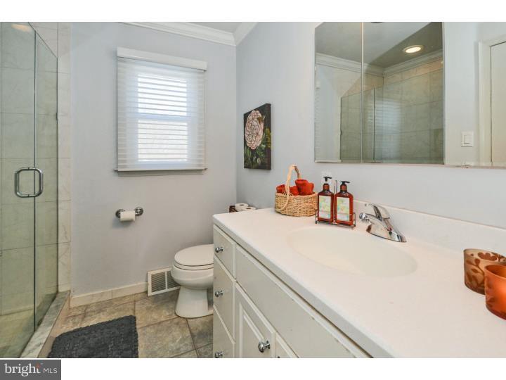 910 Roeloffs Road Yardley, PA 19067 - Photo 20 of 25 Master Bathroom