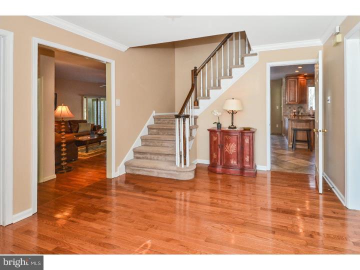 910 Roeloffs Road Yardley, PA 19067 - Photo 8 of 25 Foyer