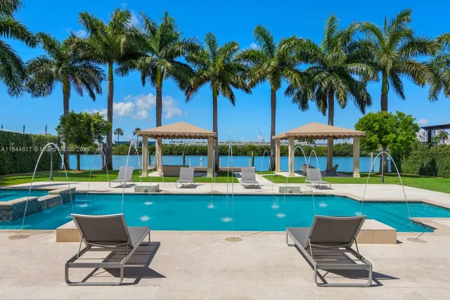 $125,000 | 198 Palm Avenue, Miami Beach, FL 33139