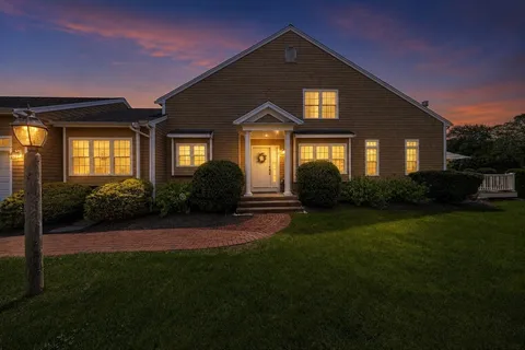 $1,025,000 | 17 Alexander Place, Unit 17, Scituate, MA 02066