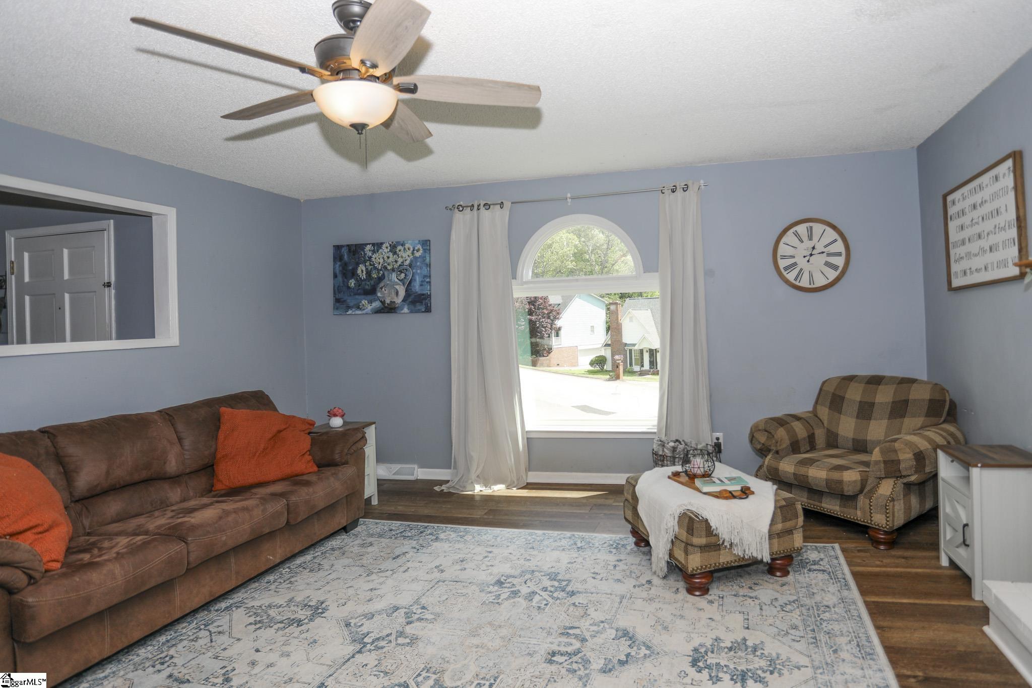 118 Cedar Ridge Lane Simpsonville, SC 29681 - Photo 11 of 31 Gallery Image 11