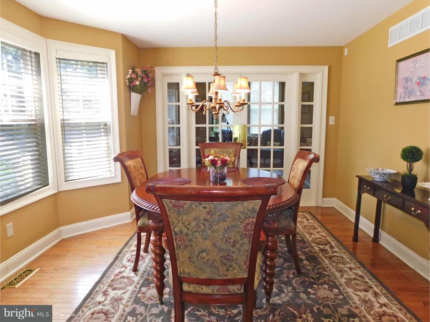 13 Devon Road Newtown, PA 18940 - Photo 4 of 25 Dining Room
