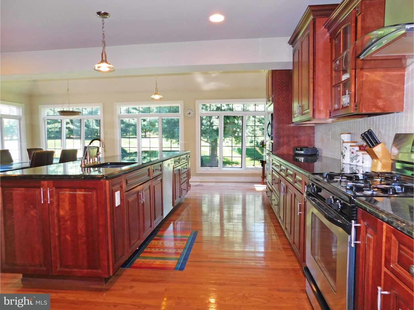 13 Devon Road Newtown, PA 18940 - Photo 6 of 25 Kitchen