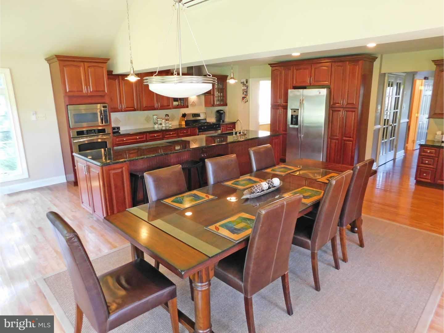 13 Devon Road Newtown, PA 18940 - Photo 7 of 25 Kitchen