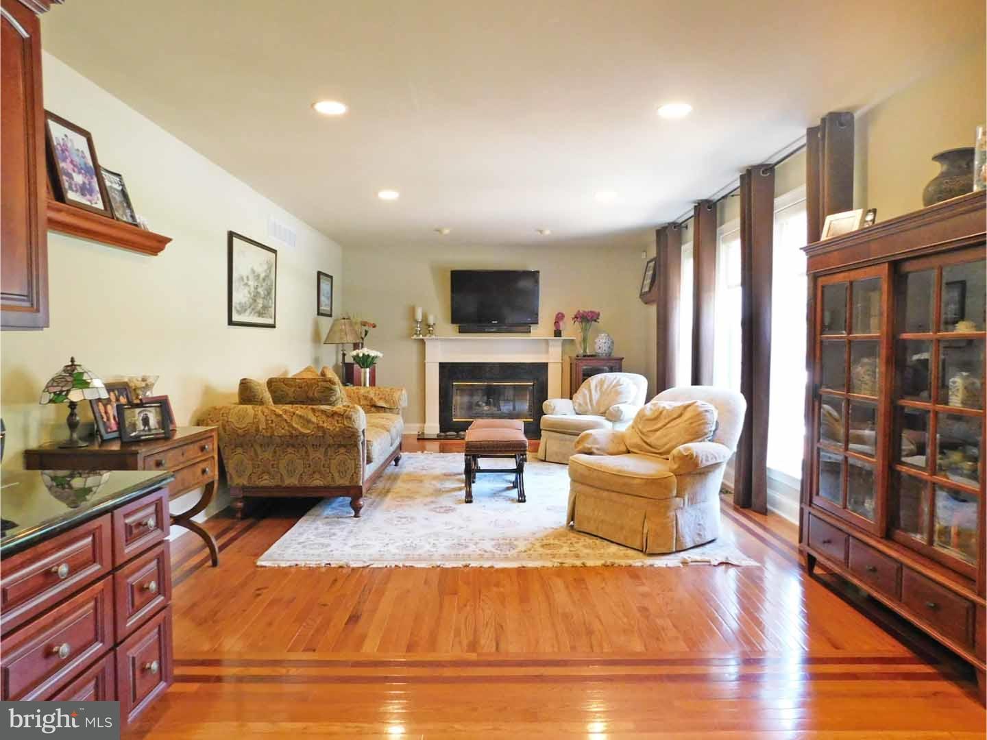 13 Devon Road Newtown, PA 18940 - Photo 10 of 25 Family Room