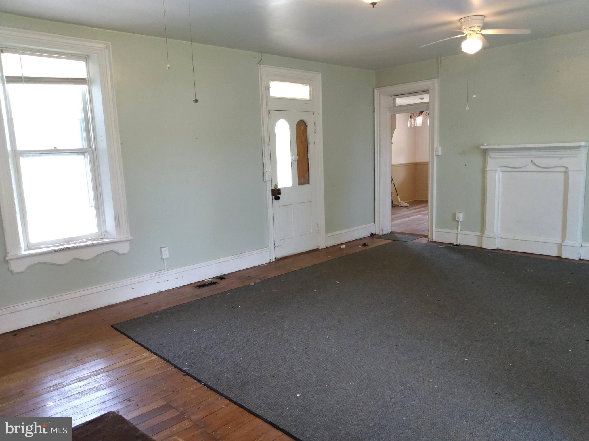 2897 Guilford Springs Road Chambersburg, PA 17202 - Photo 7 of 35 Family Room