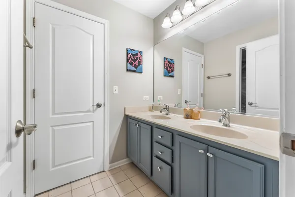 $750,000 | 3506 Harvest Court, Island Lake, IL 60042