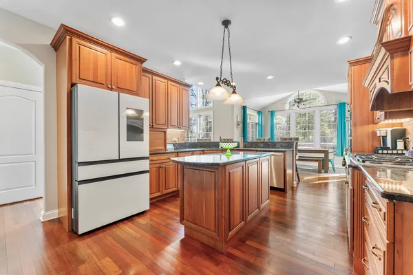 $750,000 | 3506 Harvest Court, Island Lake, IL 60042