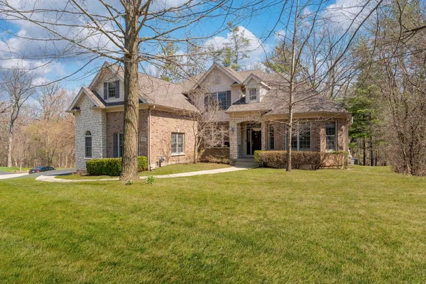 $750,000 | 3506 Harvest Court, Island Lake, IL 60042