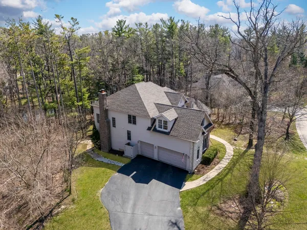 $750,000 | 3506 Harvest Court, Island Lake, IL 60042