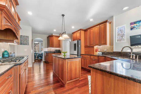 $750,000 | 3506 Harvest Court, Island Lake, IL 60042