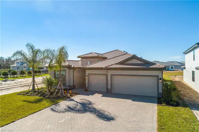 $624,900 | 21123 Verawood Loop, Estero, FL 33928