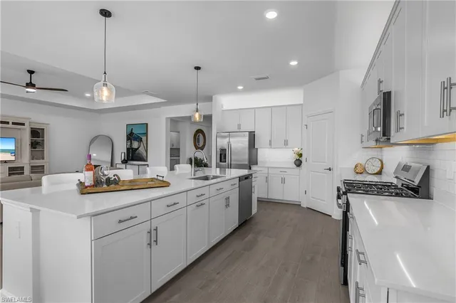 $624,900 | 21123 Verawood Loop, Estero, FL 33928