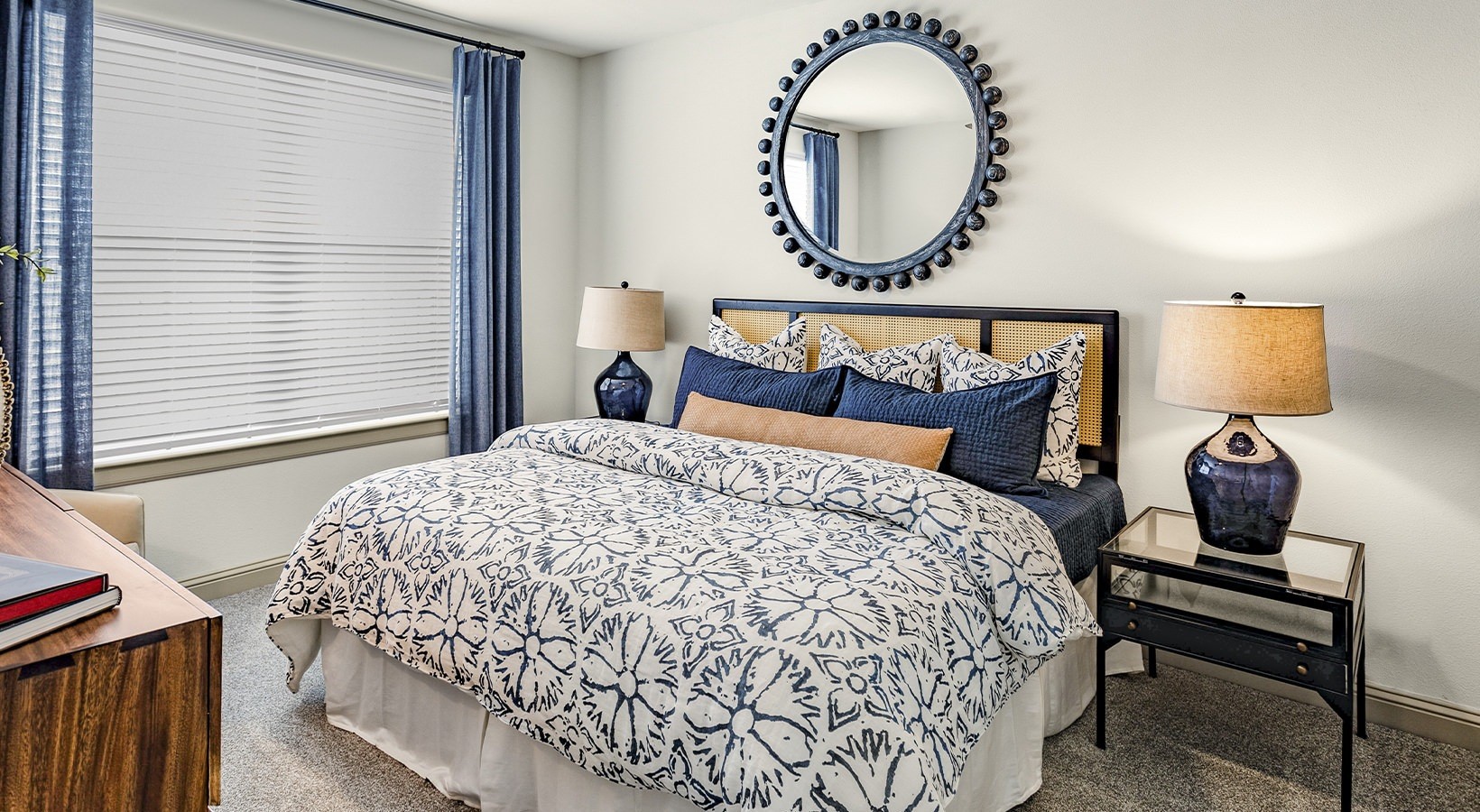 7100 Uvalde Road, Unit 11108 Houston, TX 77049 - Photo 2 of 28 a bedroom with bed and a window