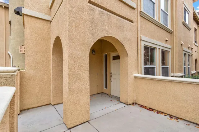 $388,000 | 5350 Dunlay Drive, Unit 116, Sacramento, CA 95835