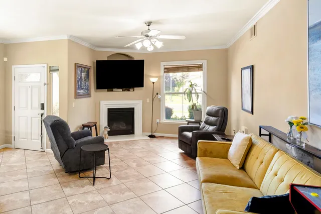 $388,000 | 5350 Dunlay Drive, Unit 116, Sacramento, CA 95835