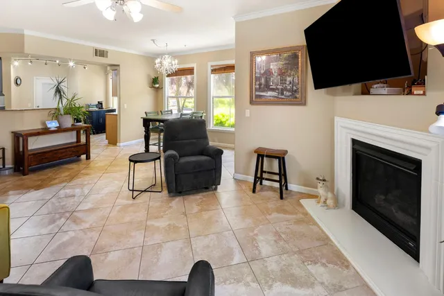 $388,000 | 5350 Dunlay Drive, Unit 116, Sacramento, CA 95835