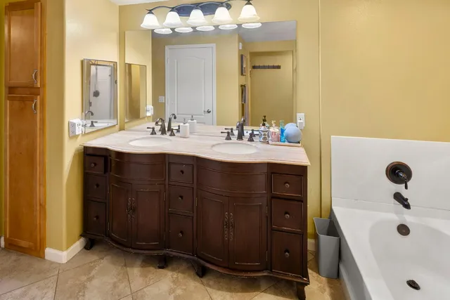 $388,000 | 5350 Dunlay Drive, Unit 116, Sacramento, CA 95835