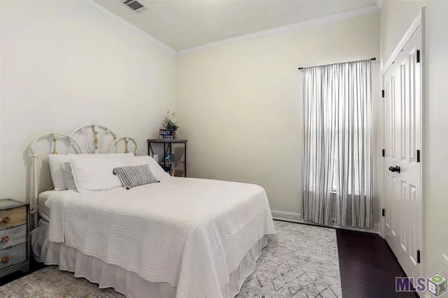 $2,300 | 14449 Royal Villa Drive, Baton Rouge, LA 70810