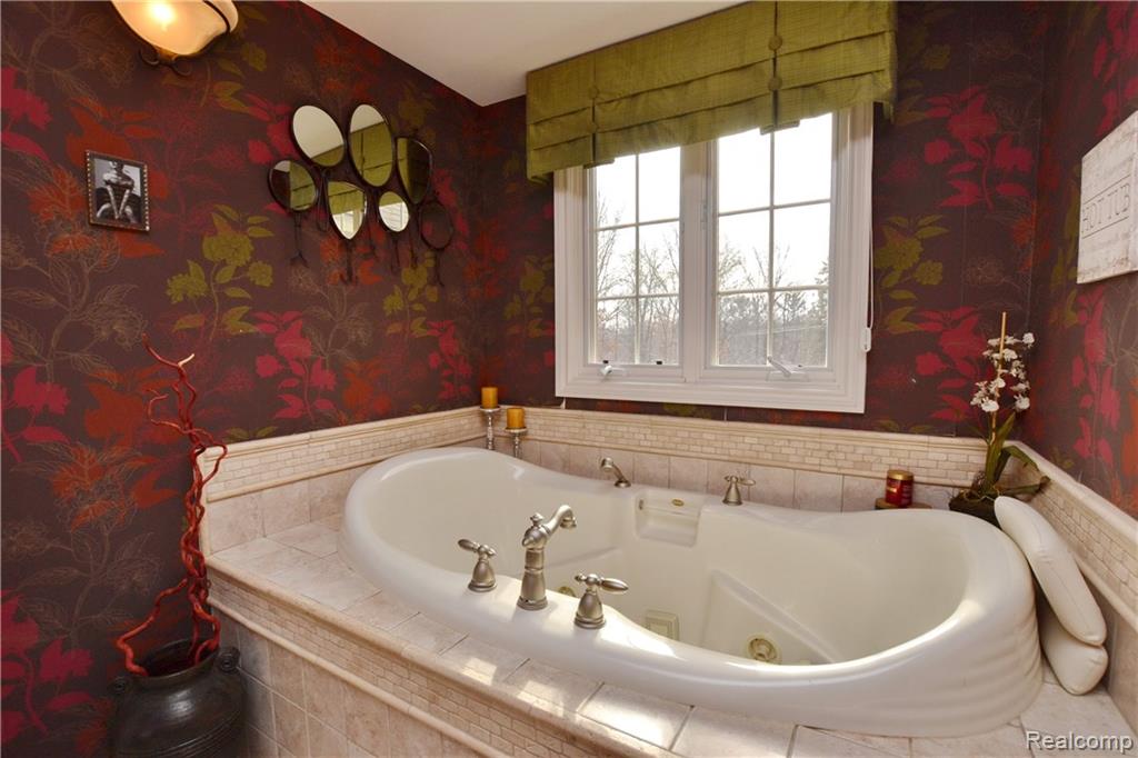 7880 Holcomb Road Clarkston, MI 48348 - Photo 22 of 36