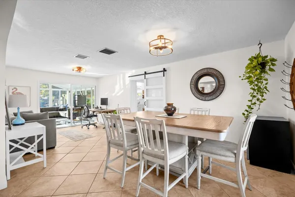$3,600 | 1805 Plover Avenue, Fort Pierce, FL 34949