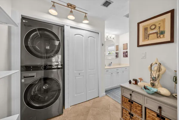 $3,600 | 1805 Plover Avenue, Fort Pierce, FL 34949