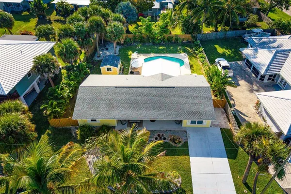 $3,600 | 1805 Plover Avenue, Fort Pierce, FL 34949