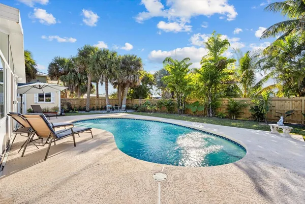 $3,600 | 1805 Plover Avenue, Fort Pierce, FL 34949