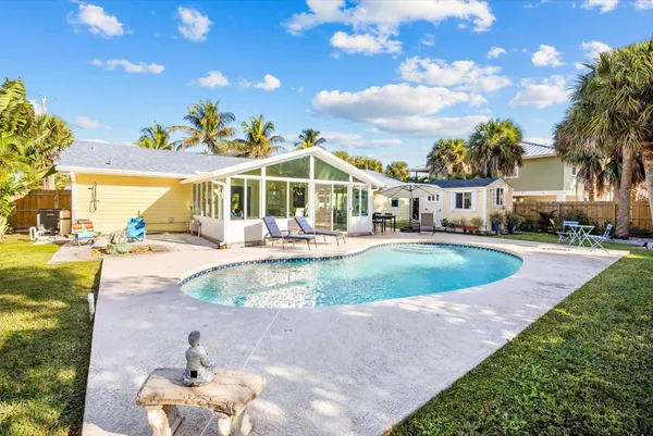 $3,600 | 1805 Plover Avenue, Fort Pierce, FL 34949