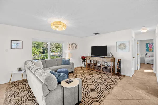 $3,600 | 1805 Plover Avenue, Fort Pierce, FL 34949