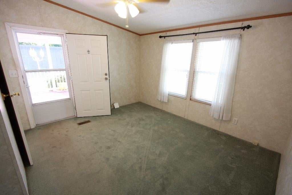 3812 Riverside Drive Huntington, WV 25705 - Photo 4 of 31 Gallery Image 4