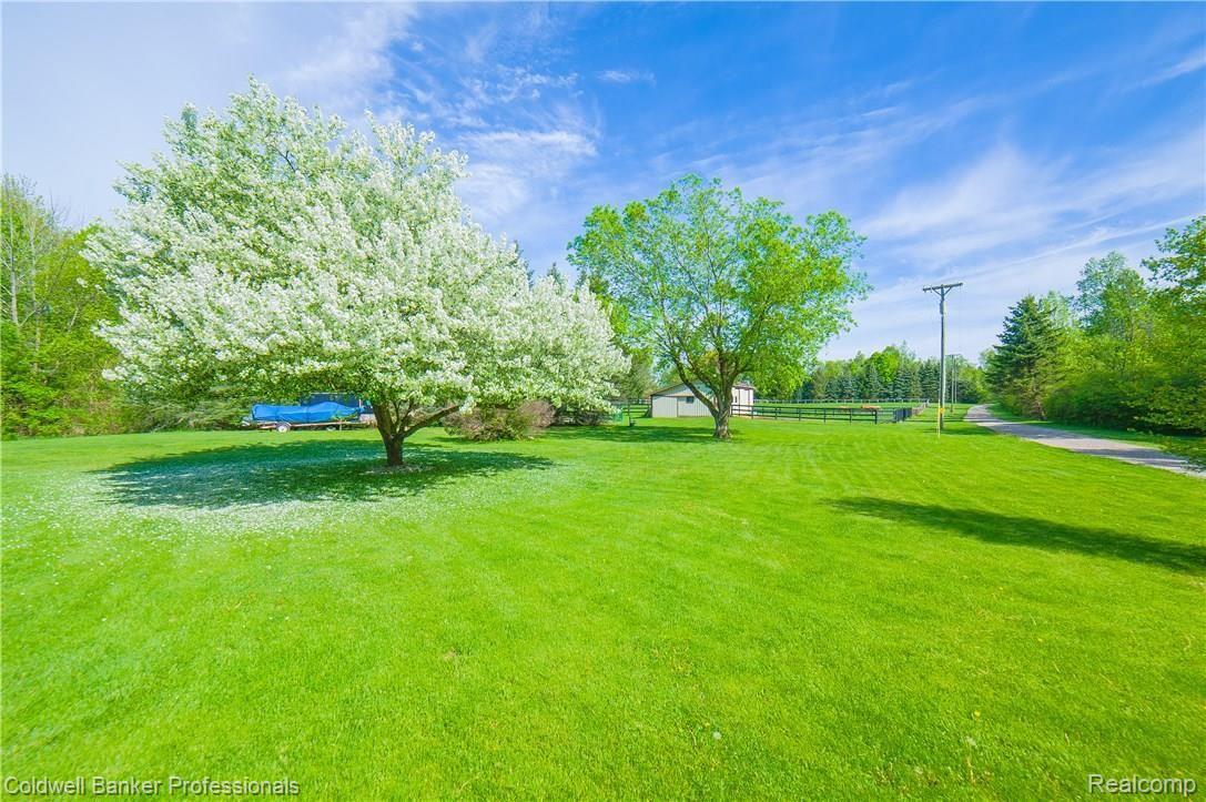 4360 Crawford Road Dryden, MI 48428 - Photo 6 of 48 4360 Crawford-6.jpg