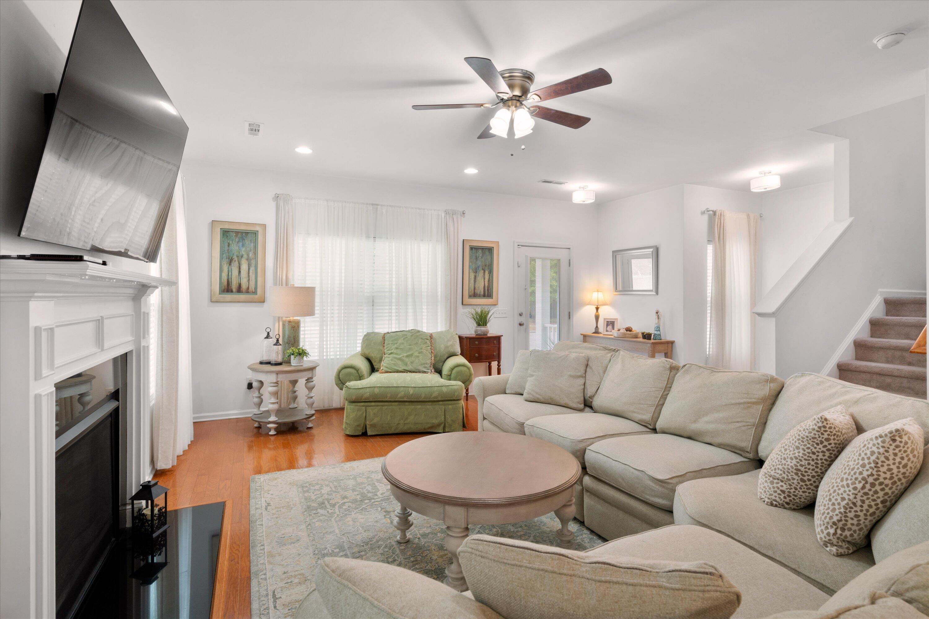 1237 Updyke Drive Johns Island, SC 29455 - Photo 5 of 31 08-DSC01927_1