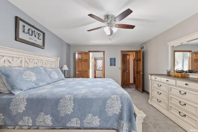 $525,000 | 209 River Drive, Bloomfield, IN 47424