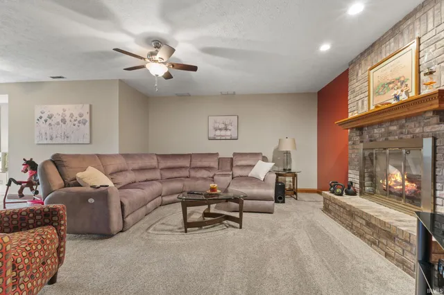 $525,000 | 209 River Drive, Bloomfield, IN 47424