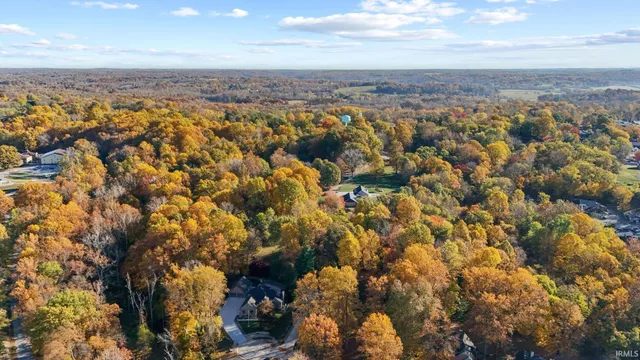 $525,000 | 209 River Drive, Bloomfield, IN 47424