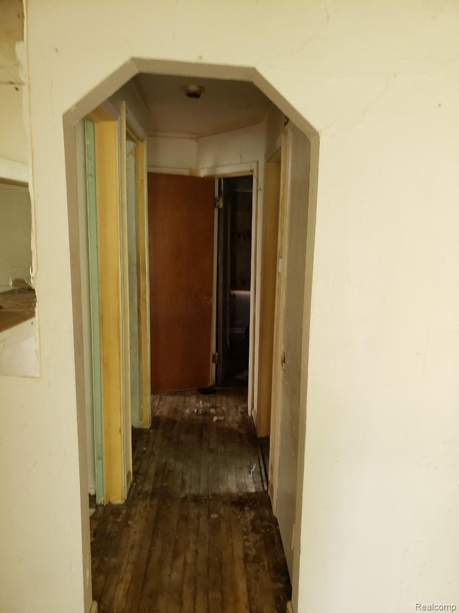 9582 Decatur Street Detroit, MI 48227 - Photo 7 of 12 IMG_1085.jpg