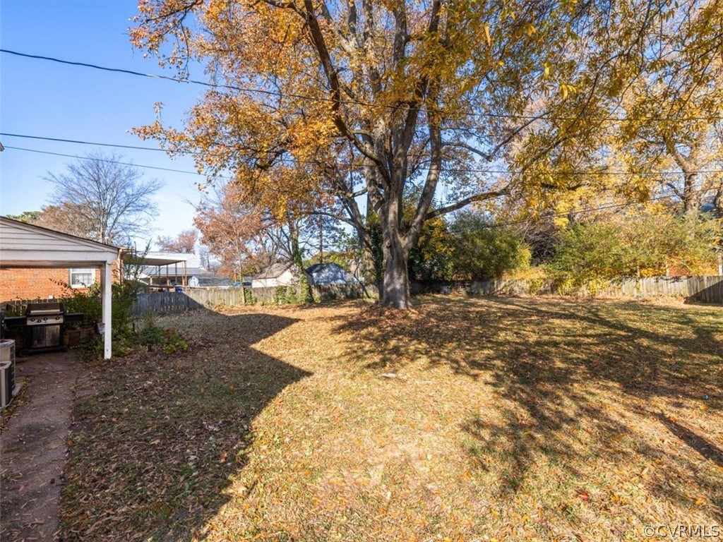 1600 Wentbridge Road Richmond, VA 23227 - Photo 28 of 31 Fenced back yard