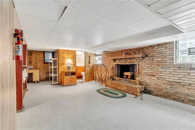 $359,900 | 313 Wahl Avenue, Evans City, PA 16033