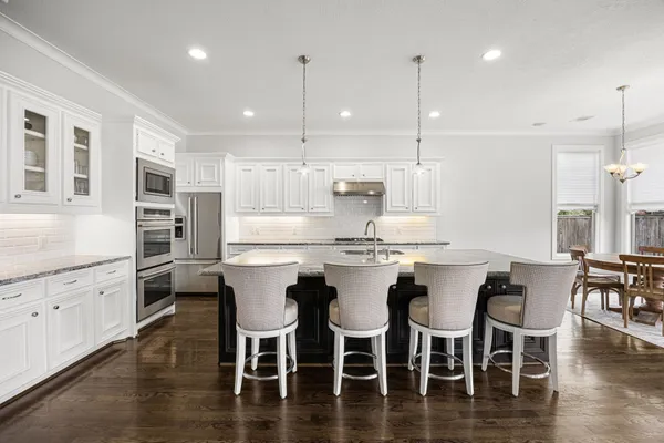 $1,389,000 | 5119 Locust Street, Bellaire, TX 77401