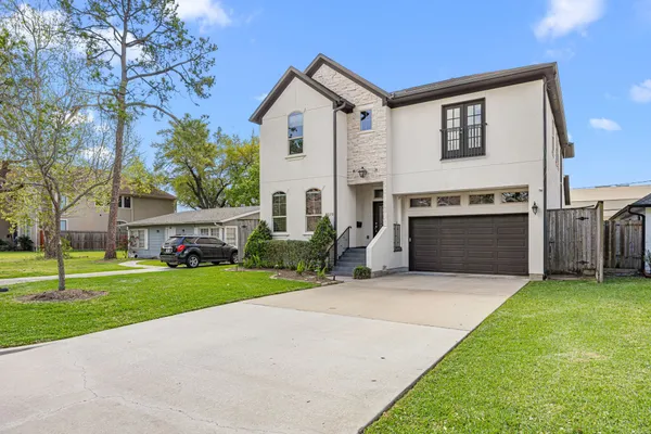 $1,389,000 | 5119 Locust Street, Bellaire, TX 77401