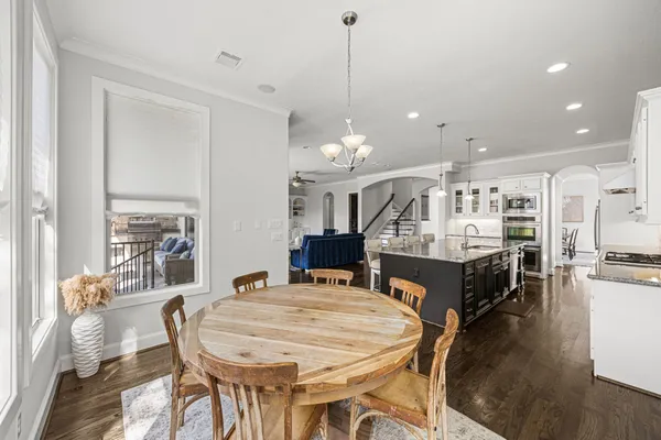 $1,389,000 | 5119 Locust Street, Bellaire, TX 77401