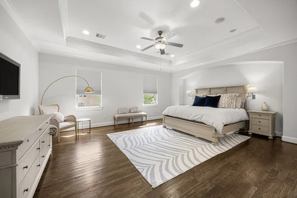 $1,389,000 | 5119 Locust Street, Bellaire, TX 77401