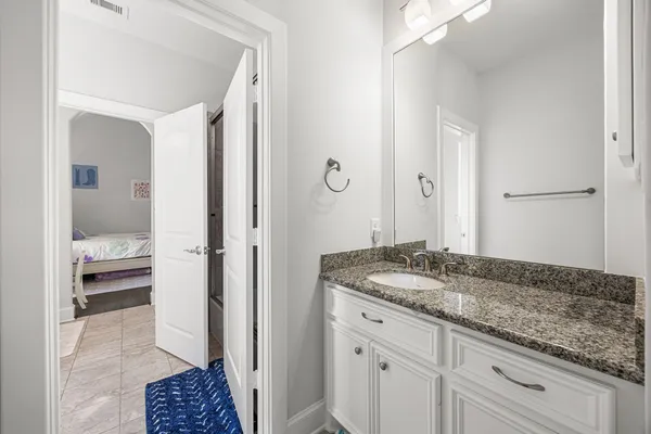 $1,389,000 | 5119 Locust Street, Bellaire, TX 77401