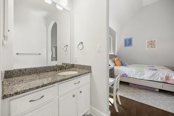 $1,389,000 | 5119 Locust Street, Bellaire, TX 77401