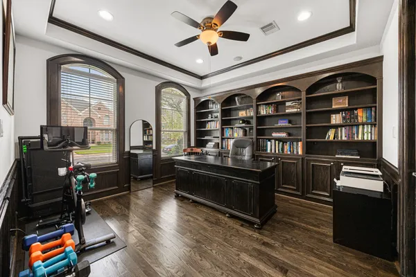 $1,389,000 | 5119 Locust Street, Bellaire, TX 77401