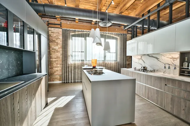 $7,900,000 | 833 West Chicago Avenue, Chicago, IL 60642