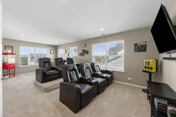 $529,900 | 2328 Thunder Gulch Road, Montgomery, IL 60538