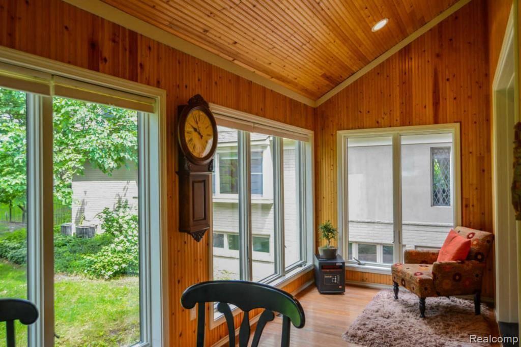 839 Lone Pine Road Bloomfield Hills, MI 48302 - Photo 29 of 36 RYGDJA_still_sn2.jpg